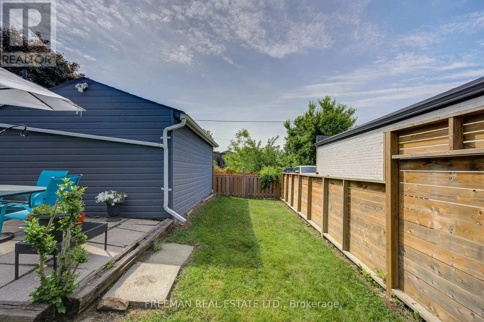 6 LLOYD GEORGE AVENUE