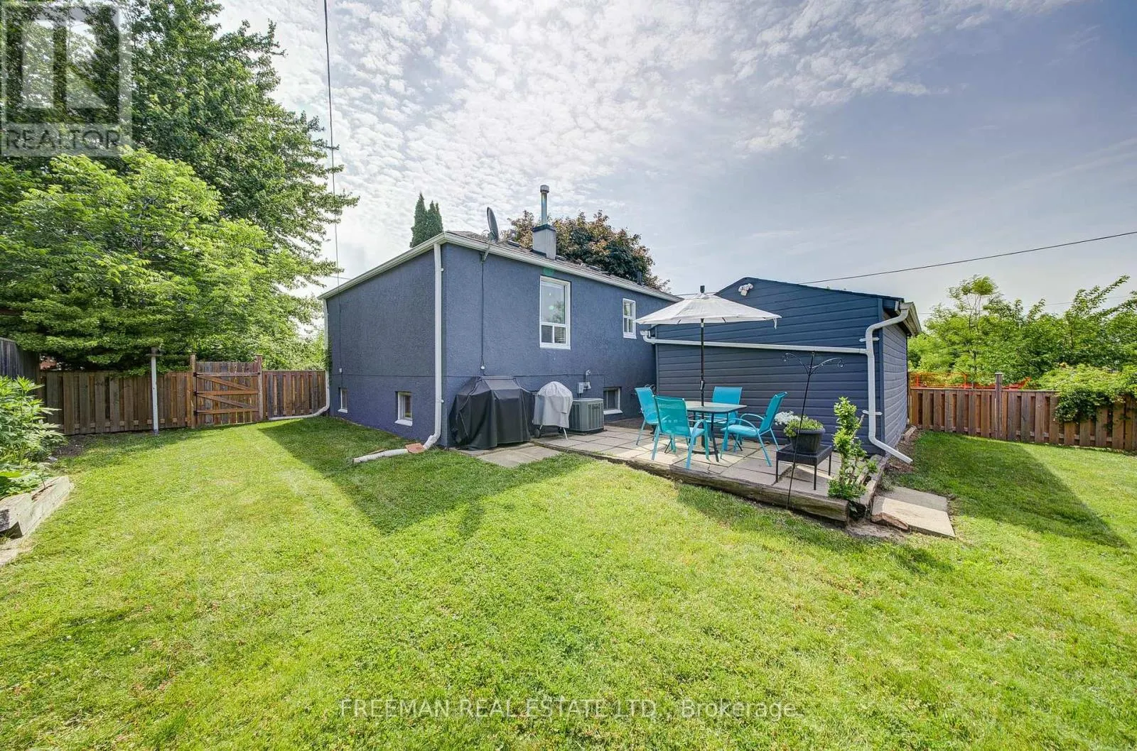 6 LLOYD GEORGE AVENUE