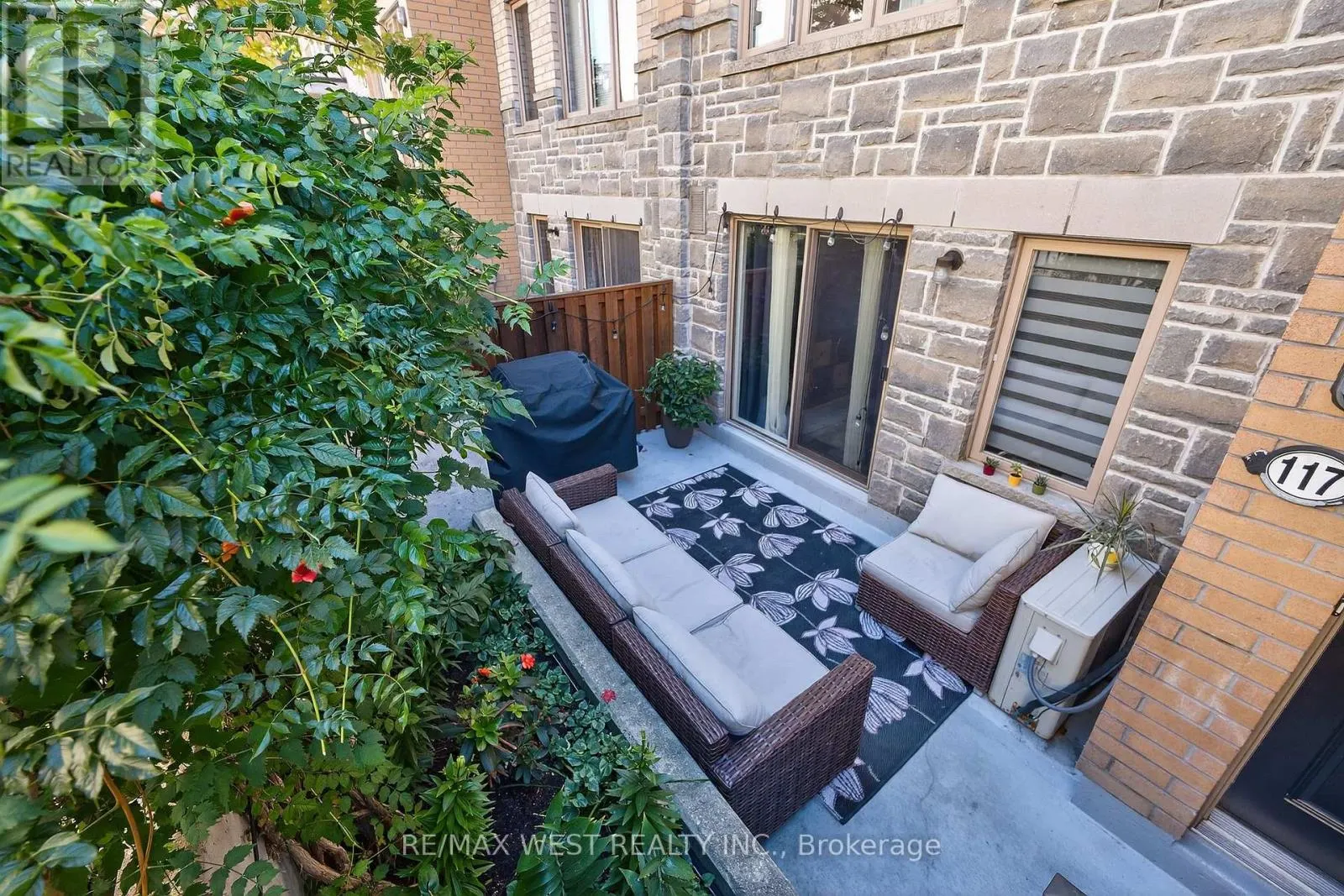 117 - 14 FOUNDRY AVENUE