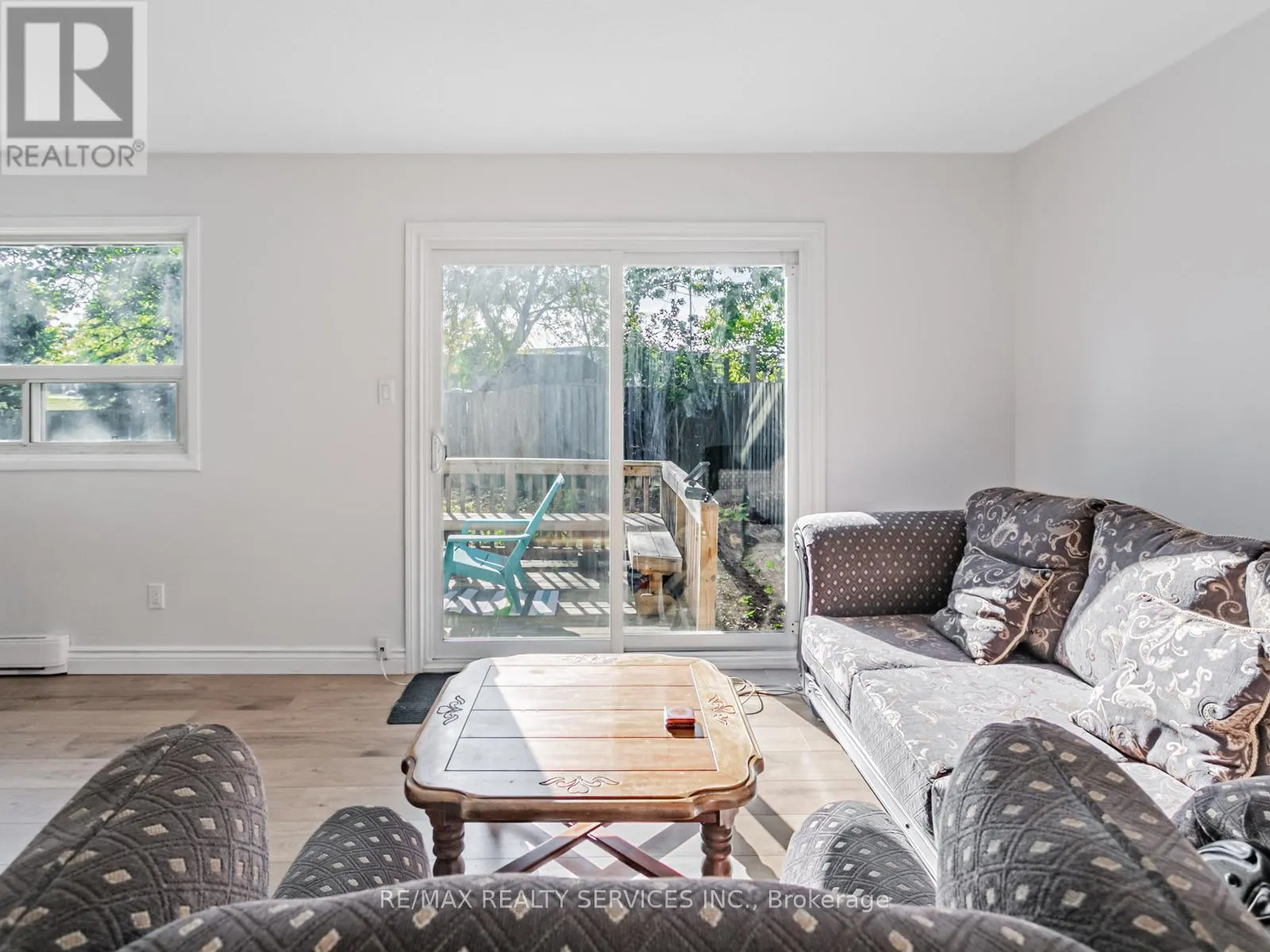 13 GOLD PINE COURT