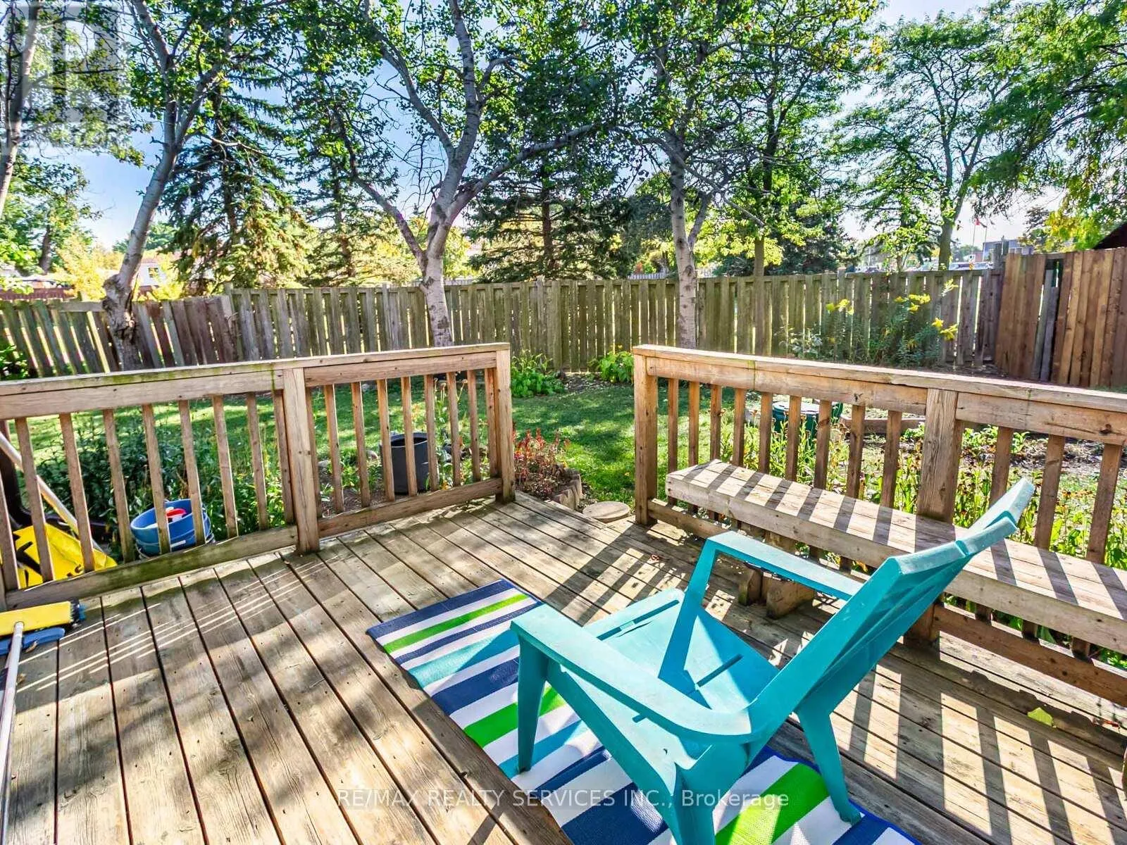13 GOLD PINE COURT
