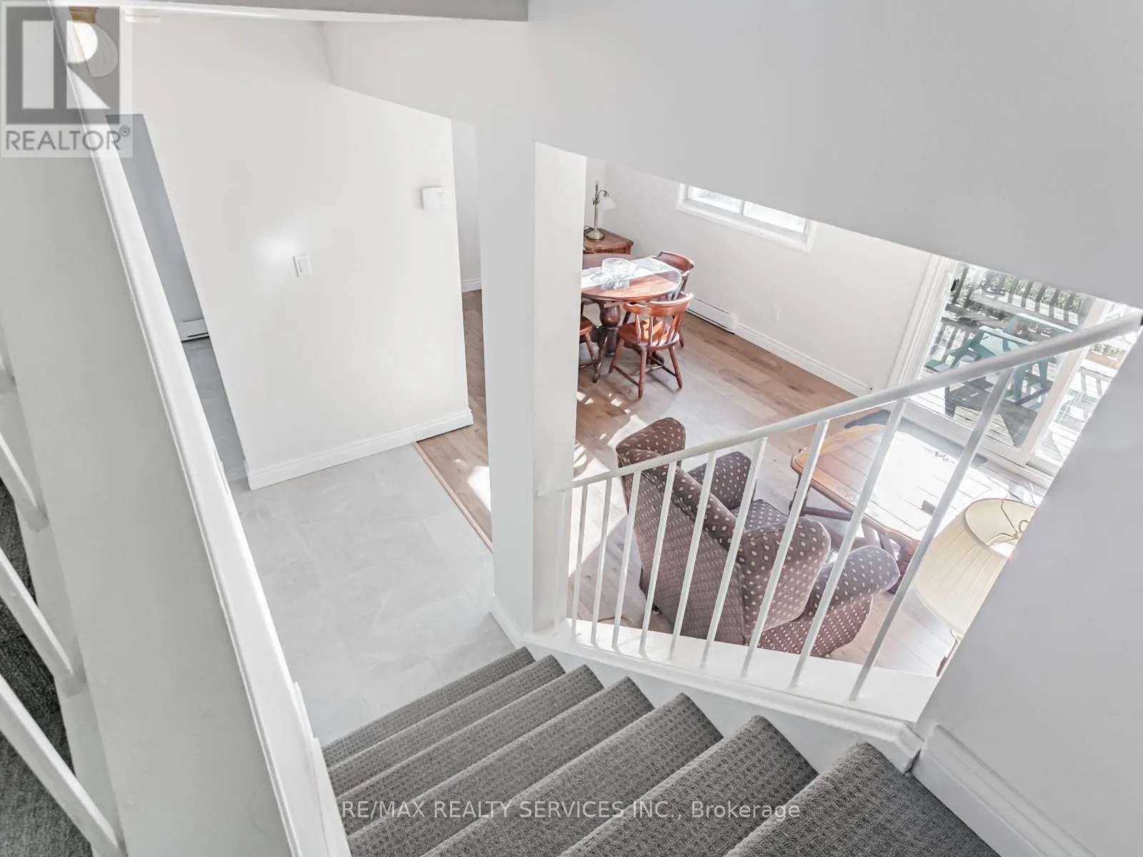 13 GOLD PINE COURT