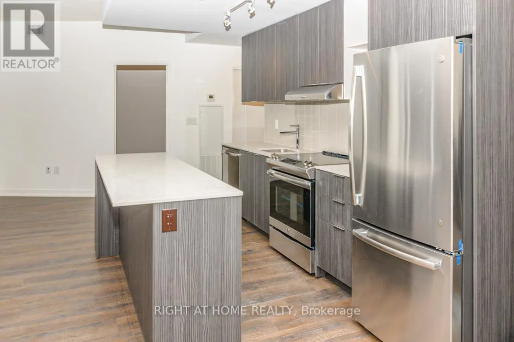 1615 - 2520 EGLINTON AVENUE W