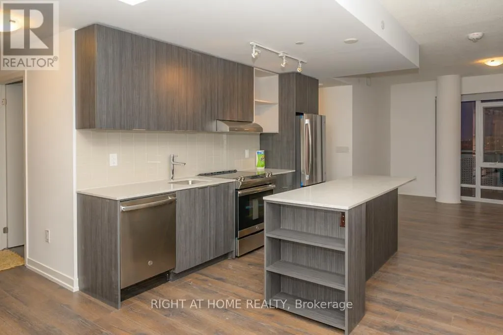 1615 - 2520 EGLINTON AVENUE W