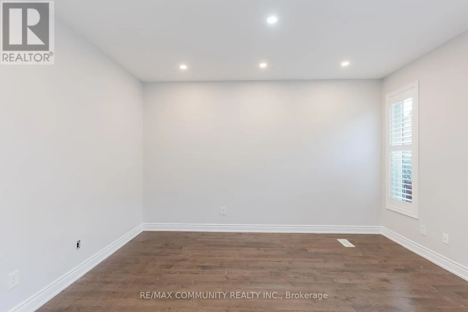26 ASHDALE ROAD