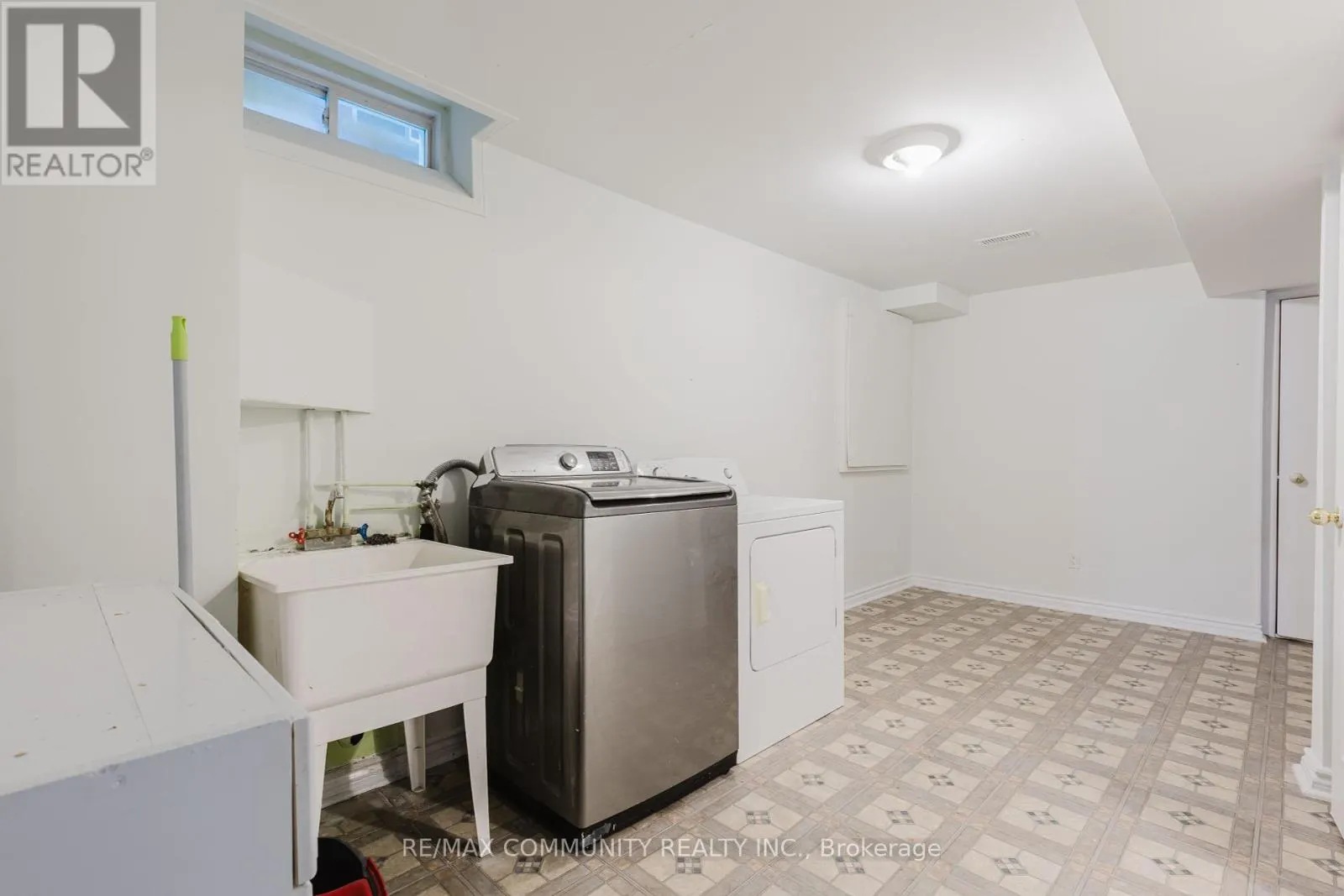 26 ASHDALE ROAD