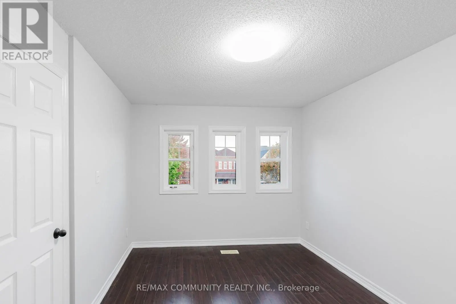 26 ASHDALE ROAD