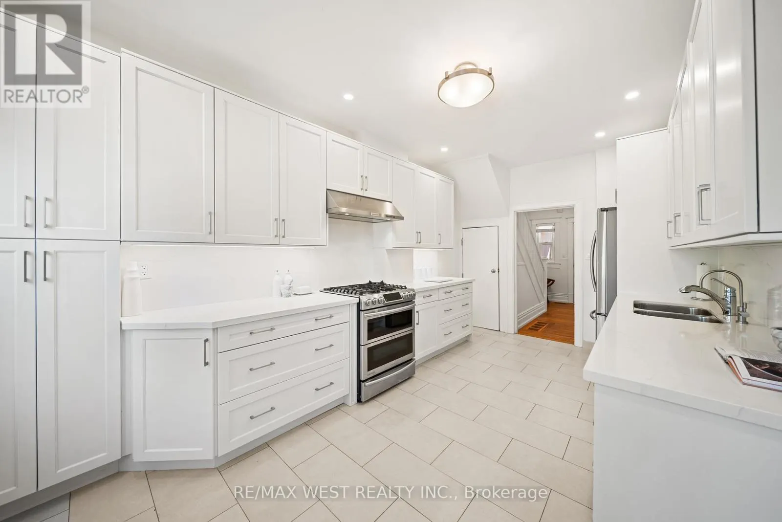 130 ST. JOHNS ROAD