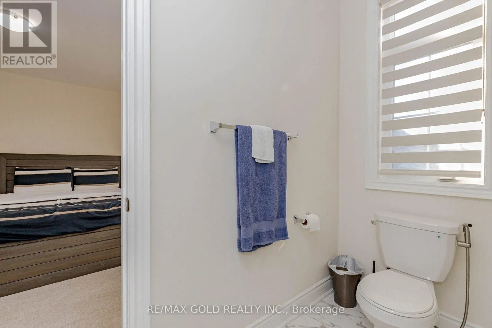 32 CLAREMOUNT DRIVE