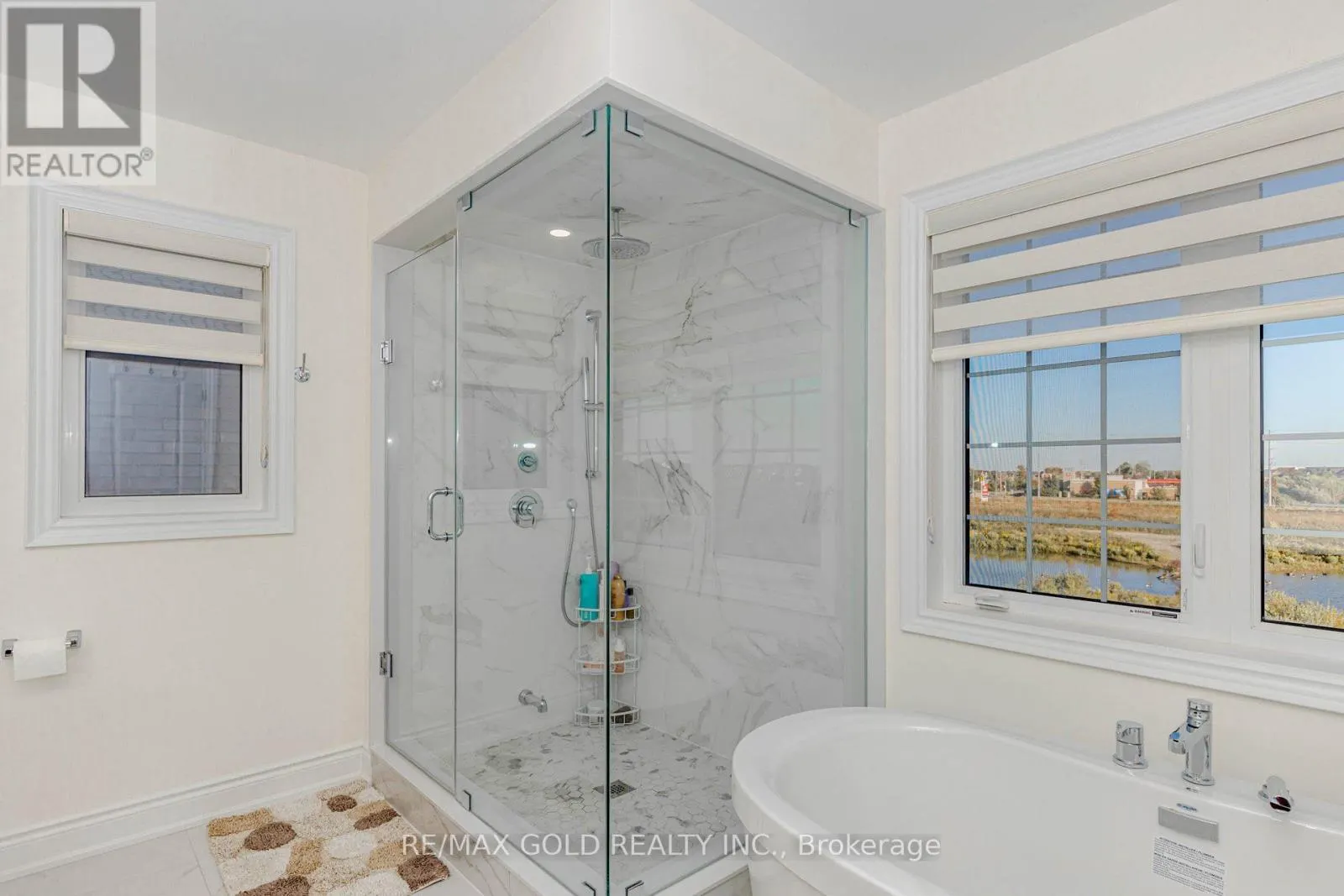 32 CLAREMOUNT DRIVE