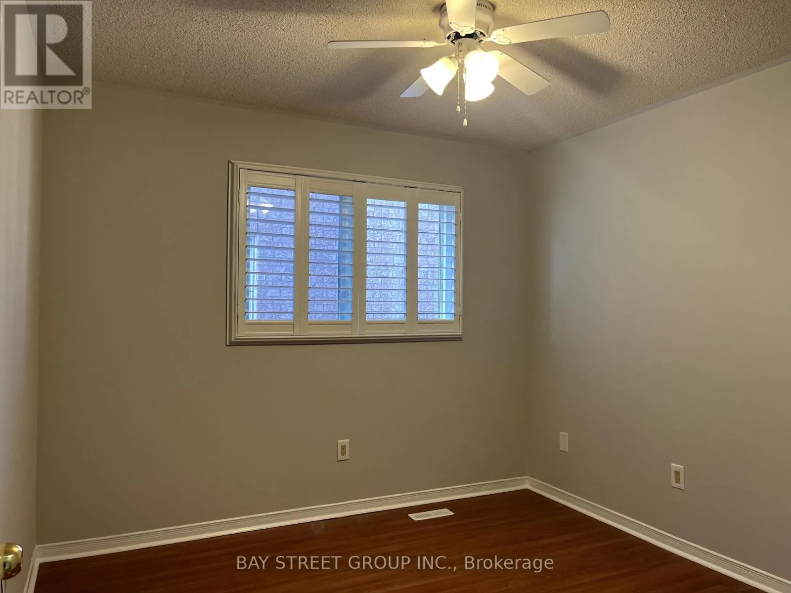 2517 DINNING COURT