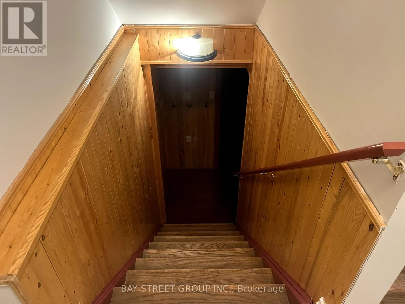 2517 DINNING COURT