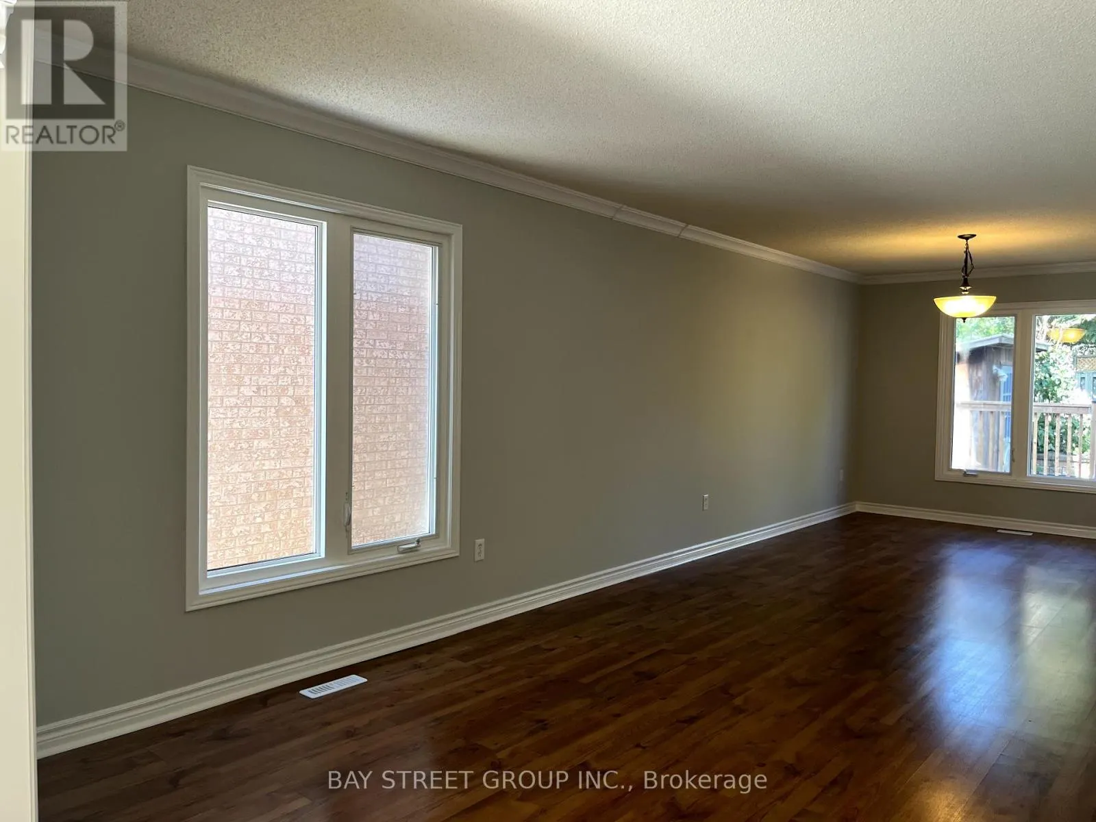 2517 DINNING COURT
