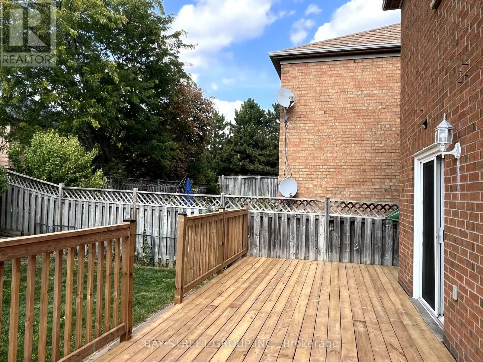 2517 DINNING COURT
