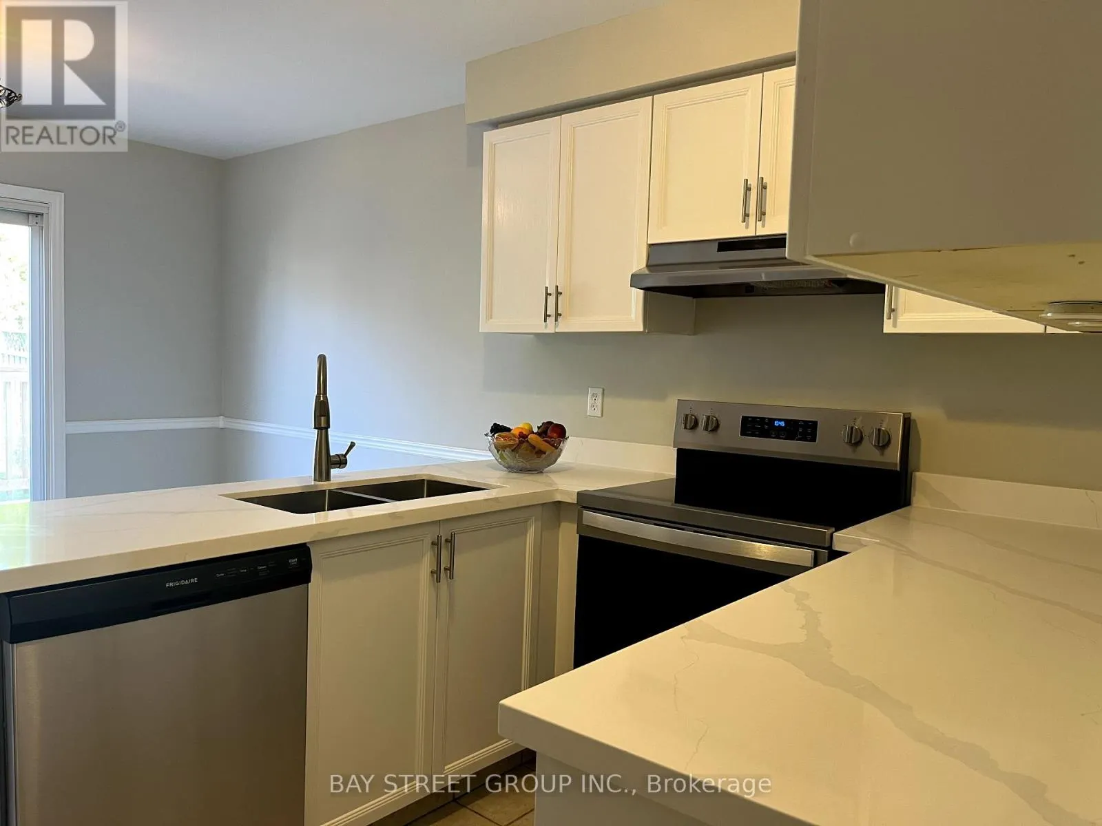 2517 DINNING COURT