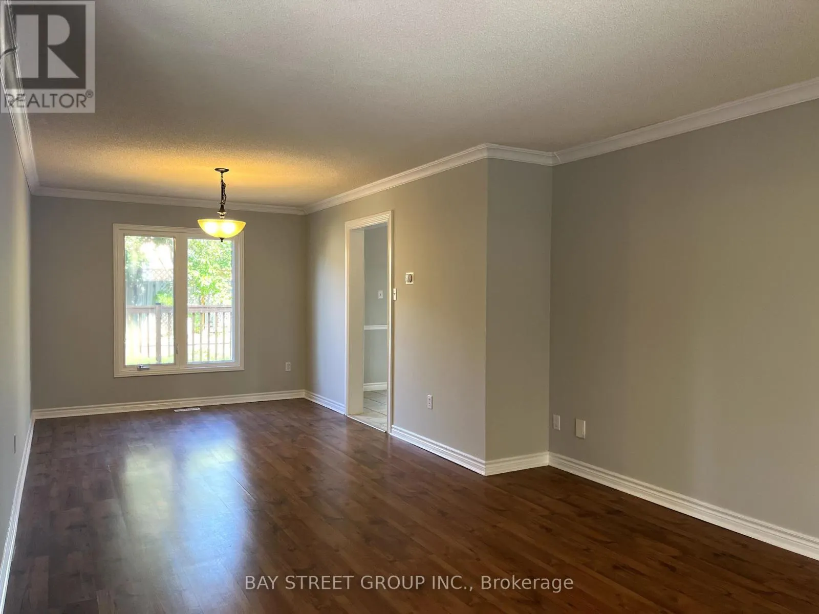 2517 DINNING COURT