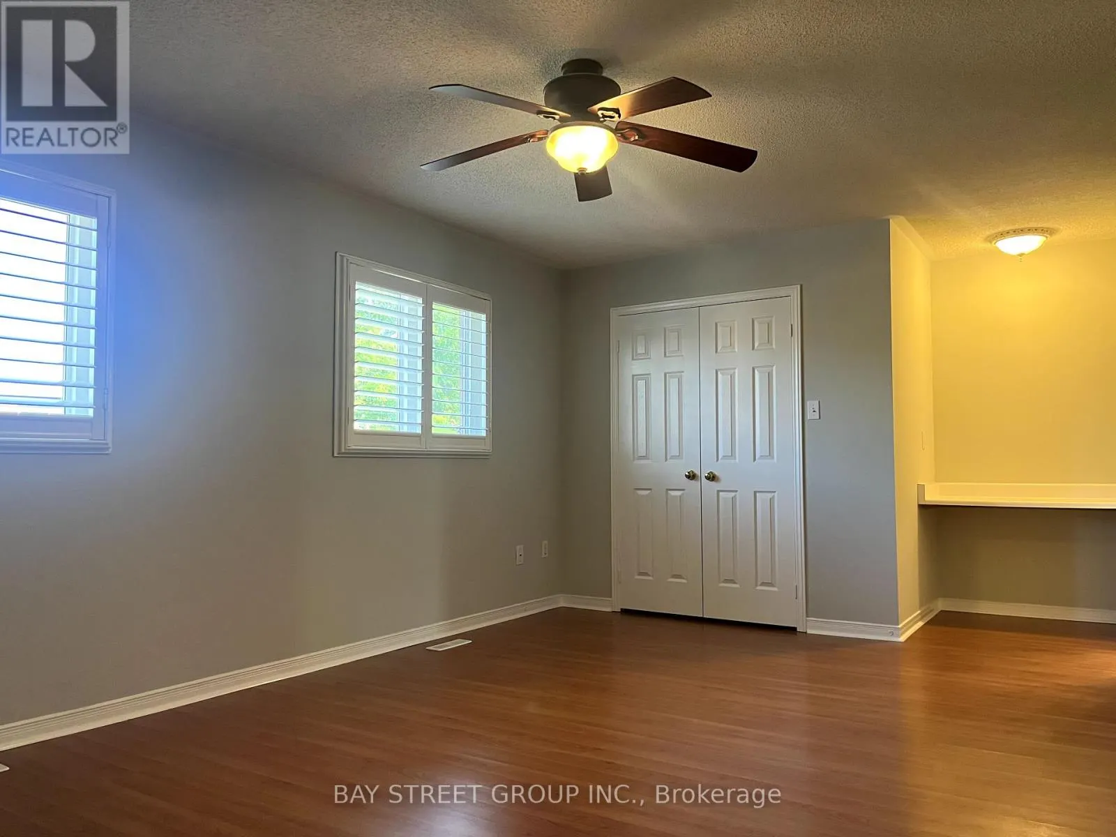 2517 DINNING COURT