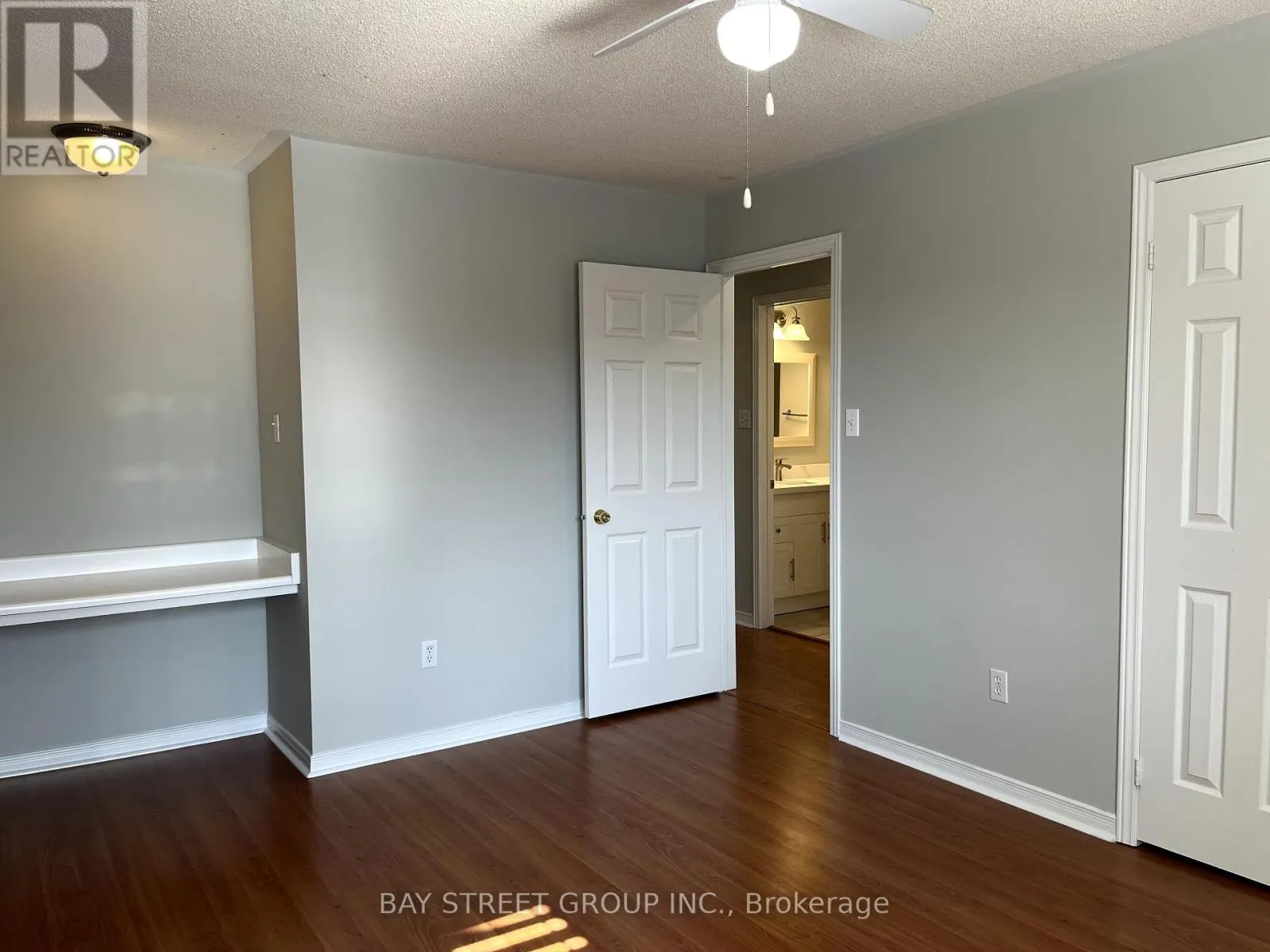 2517 DINNING COURT