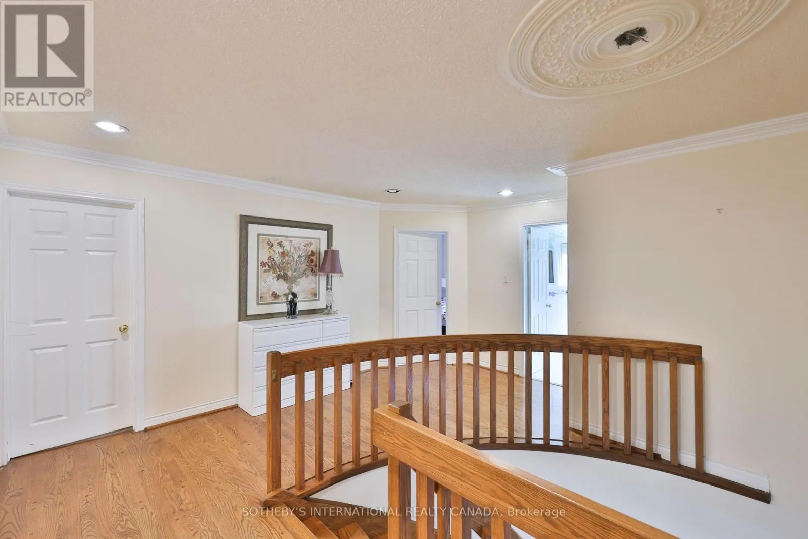 1070 GERAN CRESCENT
