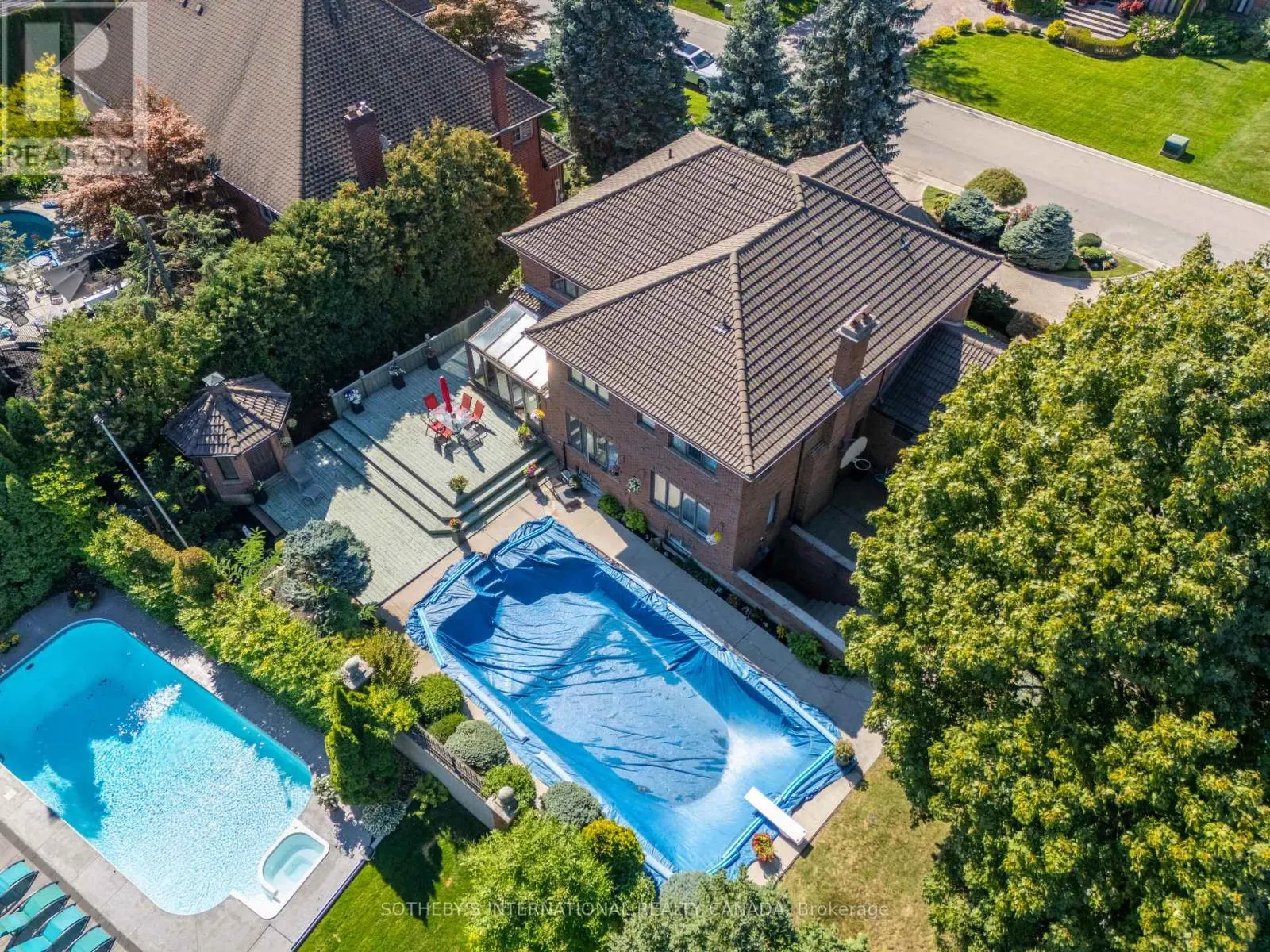 1070 GERAN CRESCENT