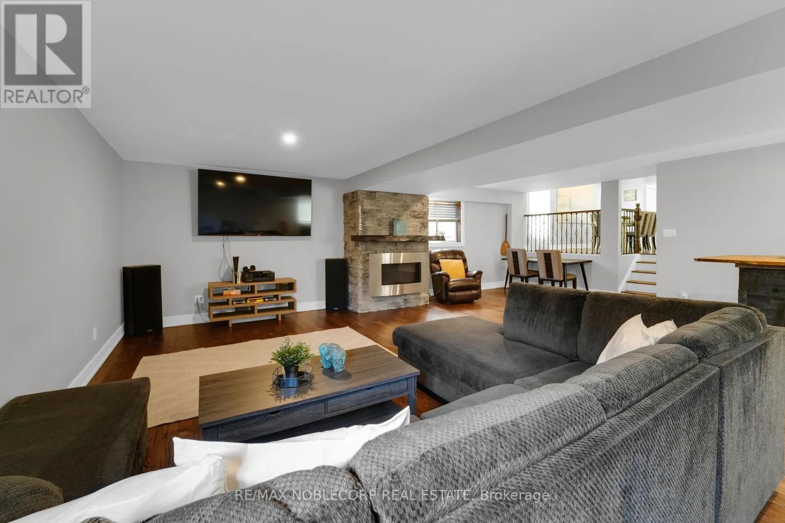 8 FENDLEY ROAD