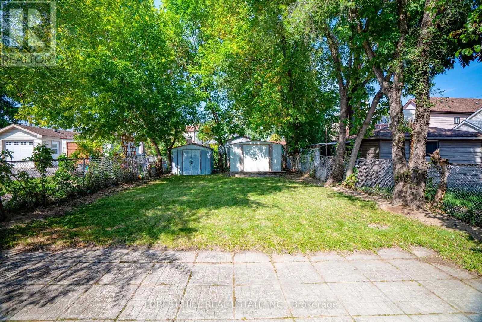 2 GOLDWIN AVENUE