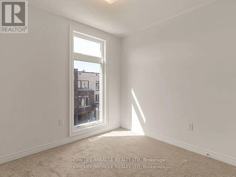 18 QUEENPOST DRIVE
