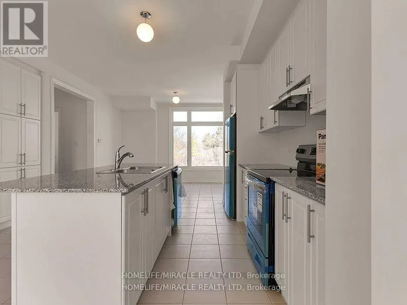 18 QUEENPOST DRIVE