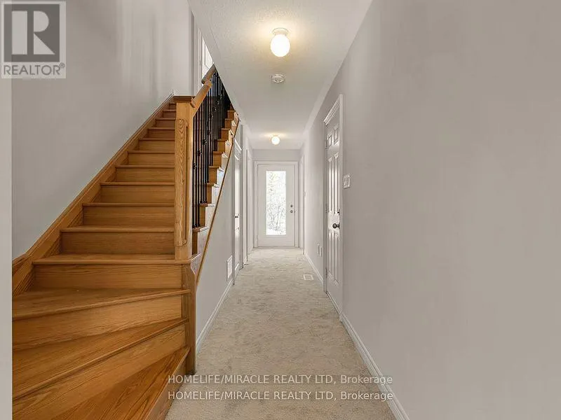 18 QUEENPOST DRIVE
