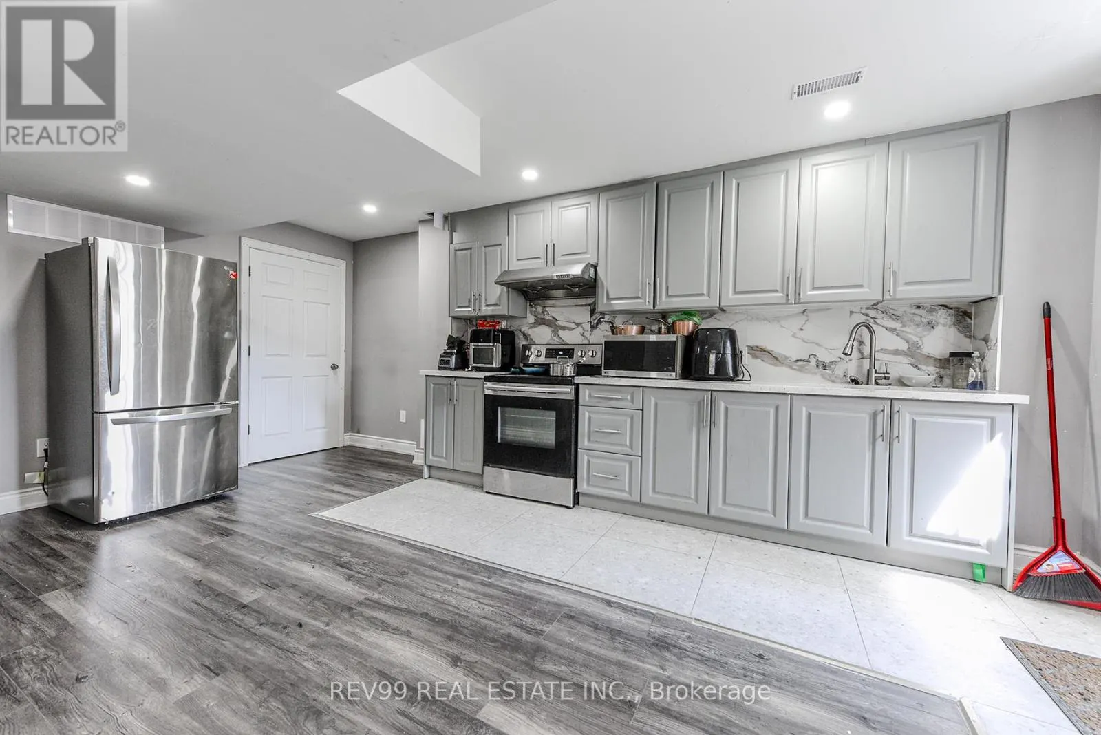 39 BONISTEL CRESCENT