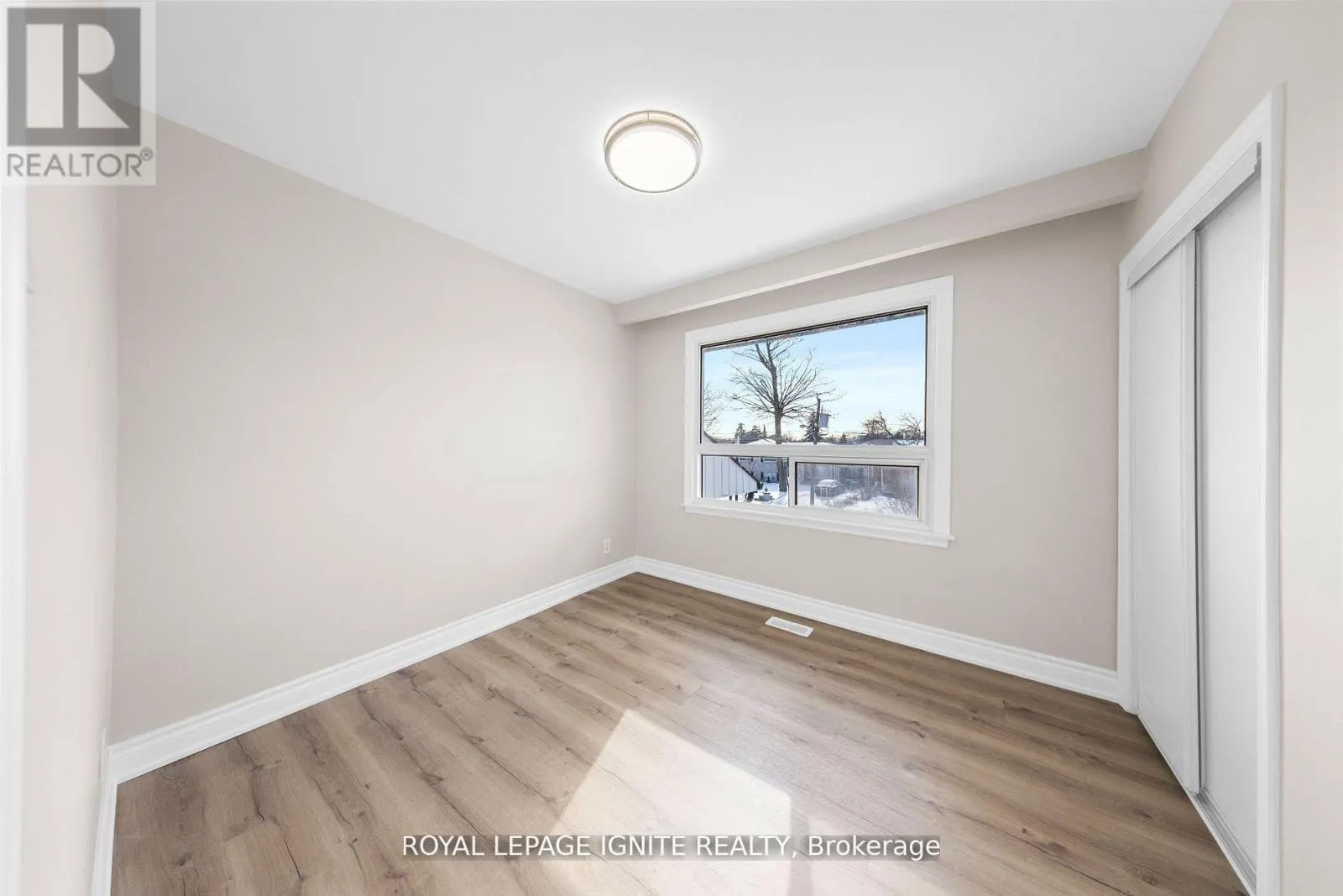 6 BRANTLEY CRESCENT
