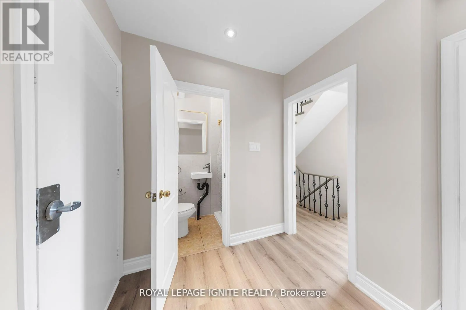6 BRANTLEY CRESCENT
