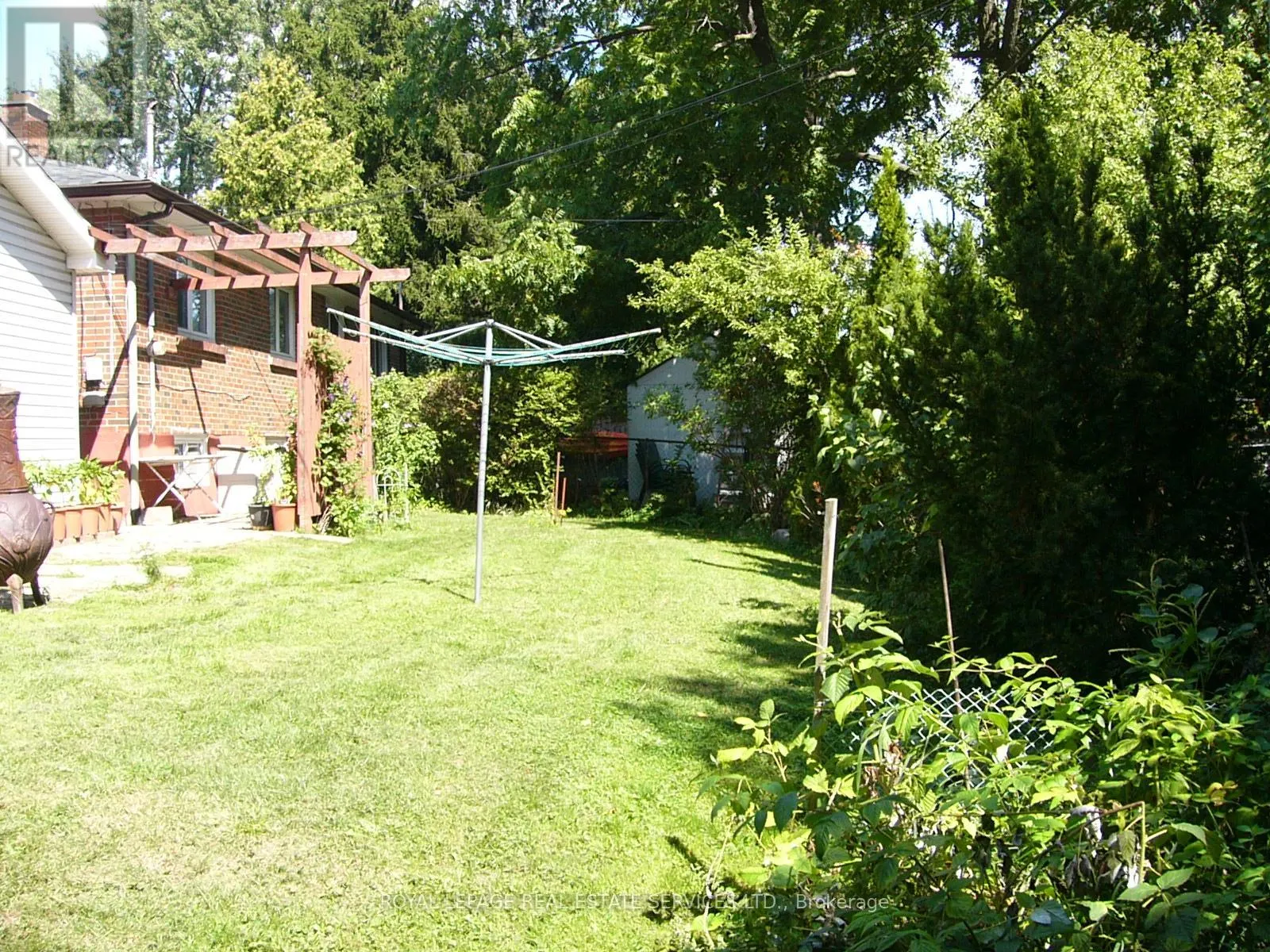 1193 INGLEDENE DRIVE