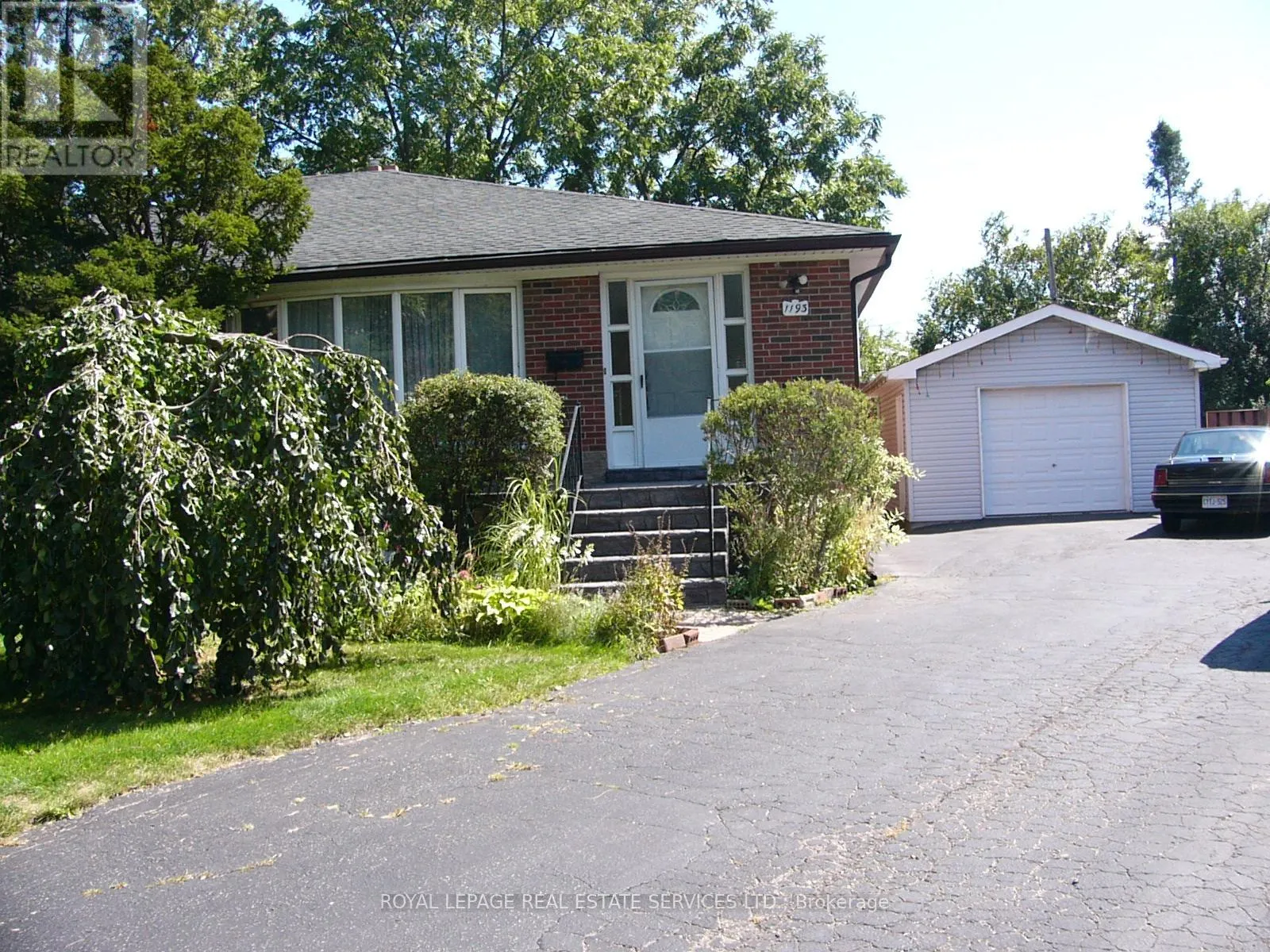 1193 INGLEDENE DRIVE