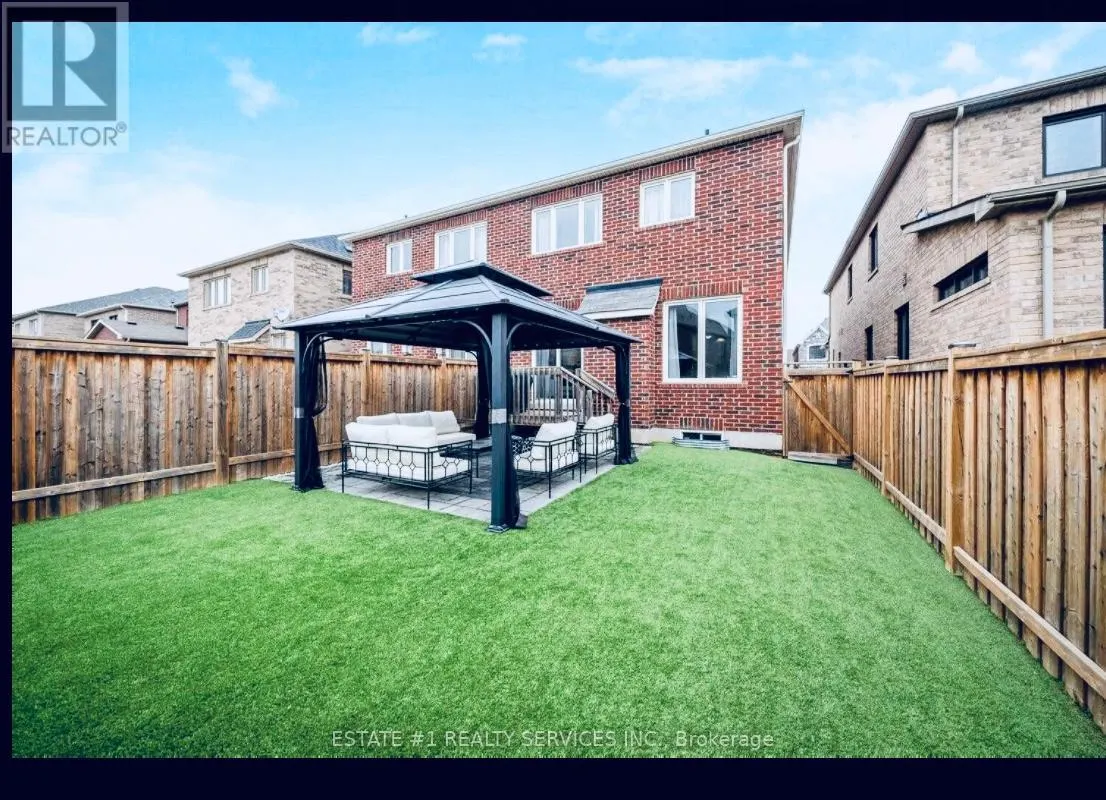 59 DUNLEY CRESCENT