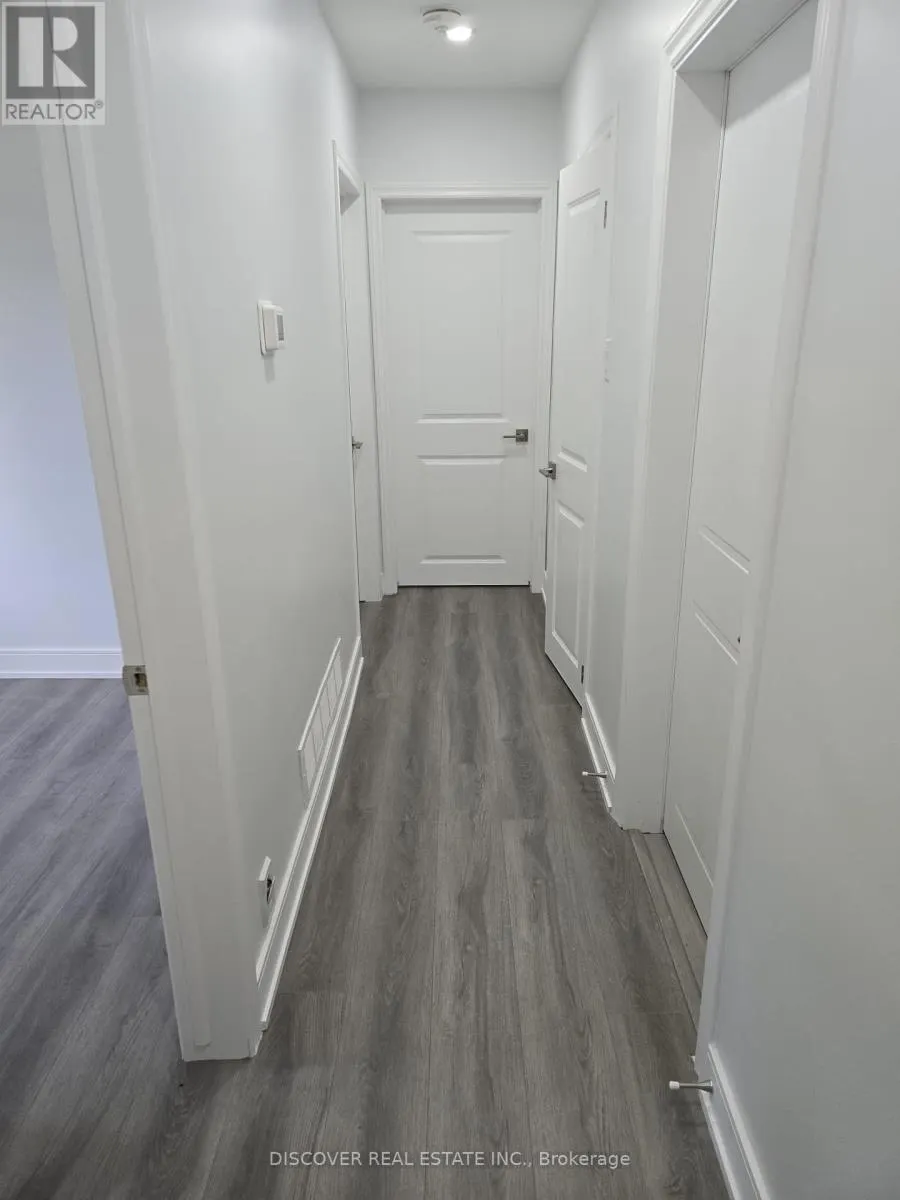 GROUND FLOOR ONLY - 186 FLORADALE DRIVE