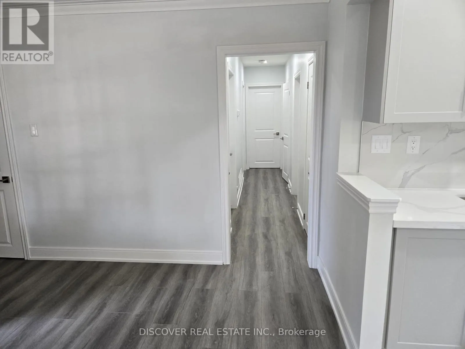 GROUND FLOOR ONLY - 186 FLORADALE DRIVE