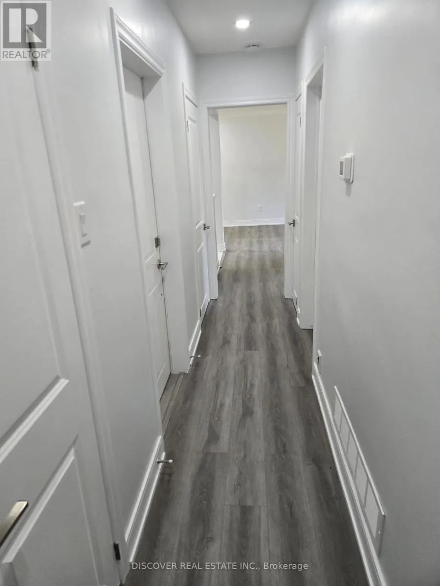 GROUND FLOOR ONLY - 186 FLORADALE DRIVE