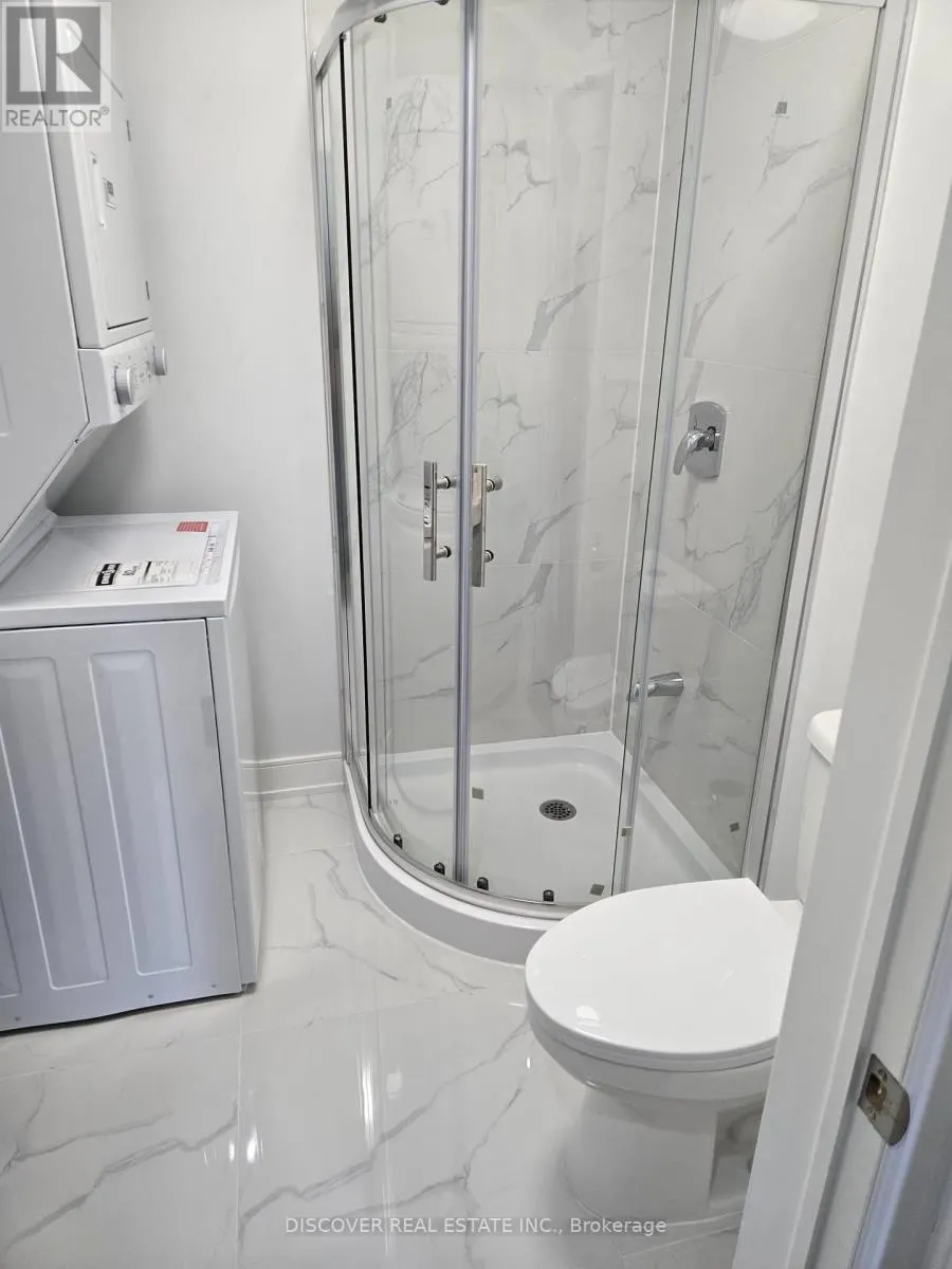 GROUND FLOOR ONLY - 186 FLORADALE DRIVE
