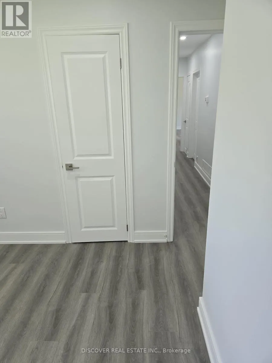 GROUND FLOOR ONLY - 186 FLORADALE DRIVE