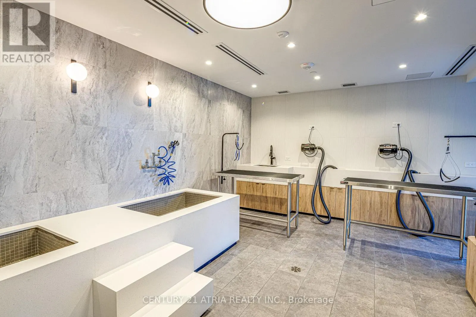 1207 - 1100 SHEPPARD AVENUE W