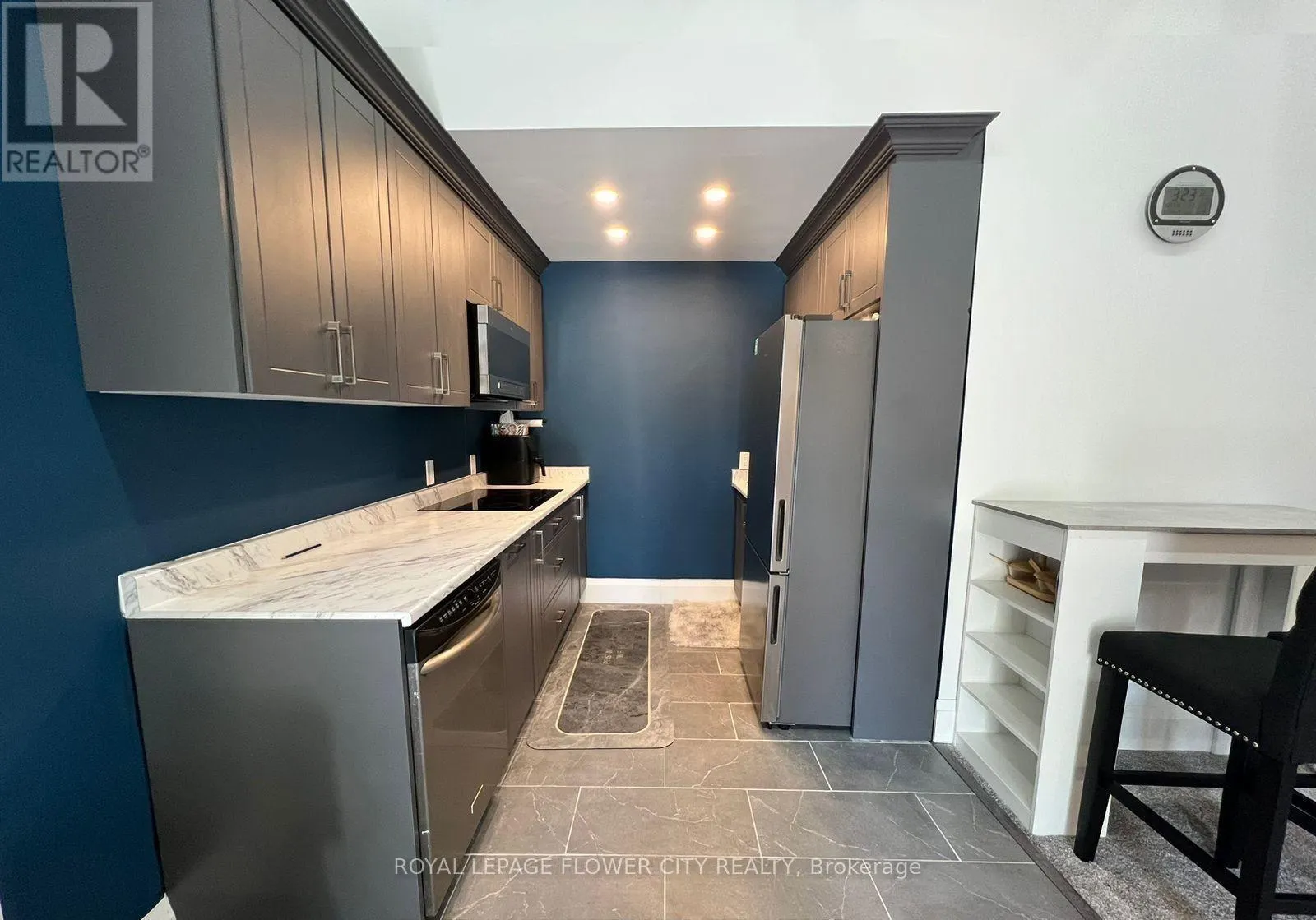 8768 MISSISSAUGA ROAD