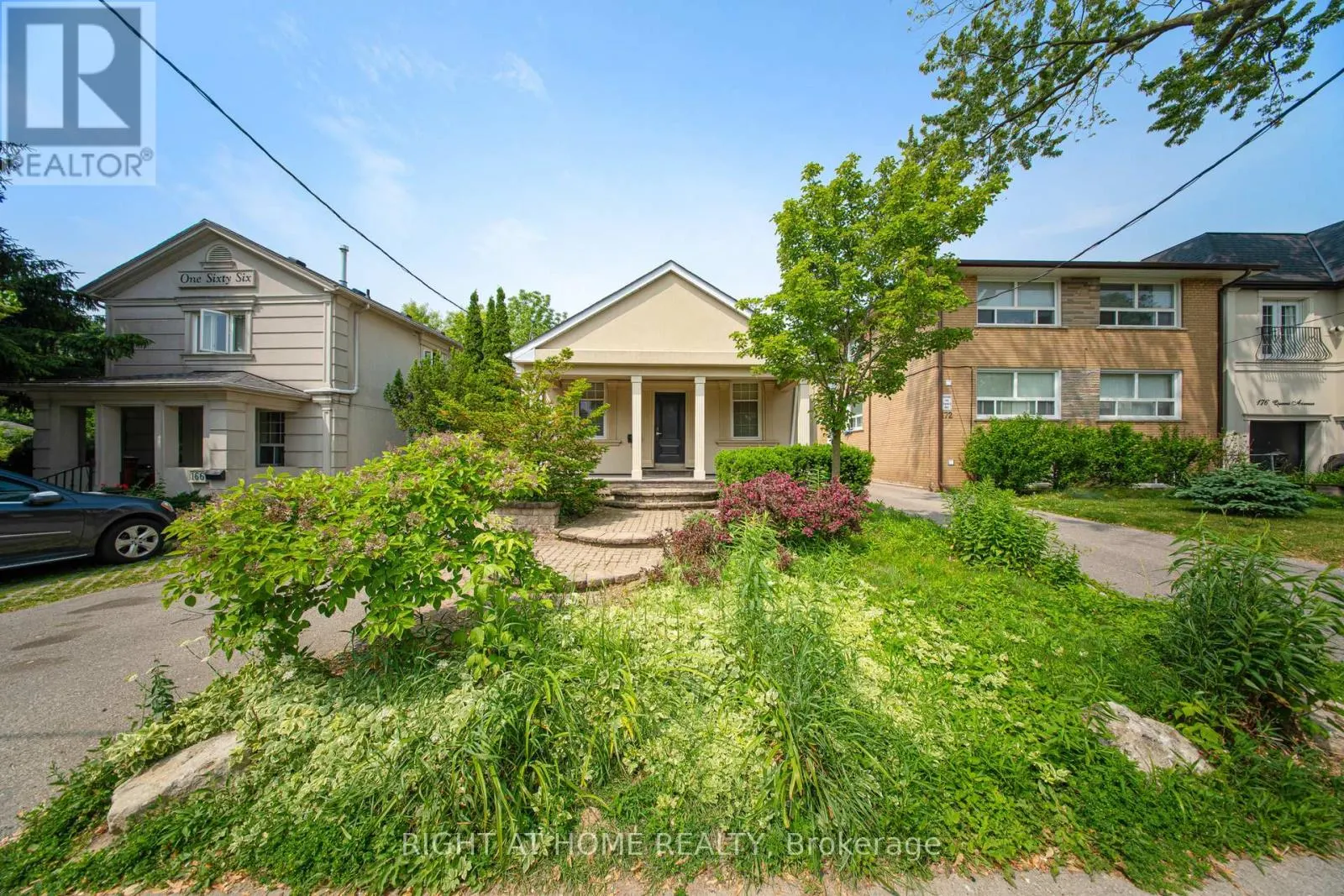 170 QUEENS AVENUE