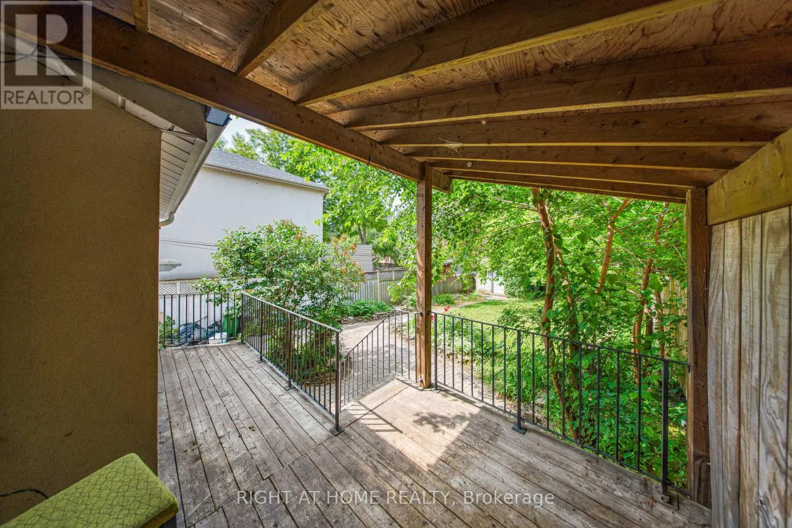 170 QUEENS AVENUE