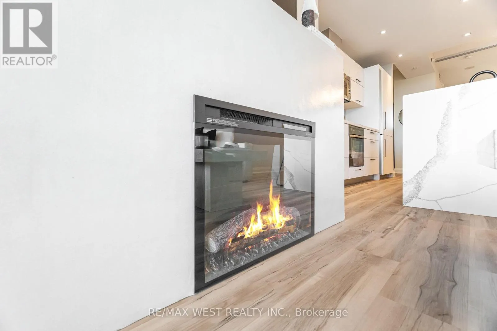 1612 - 88 PARK LAWN ROAD