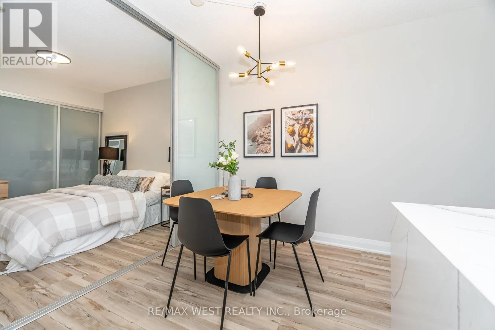 1612 - 88 PARK LAWN ROAD
