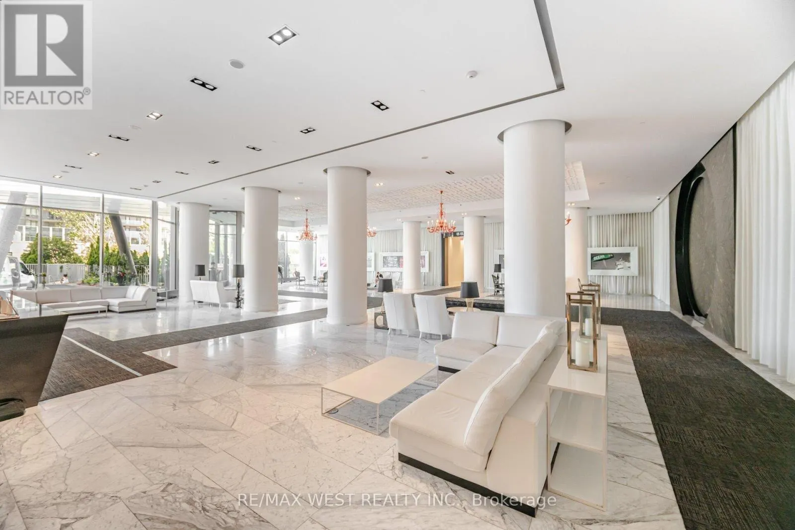 1612 - 88 PARK LAWN ROAD