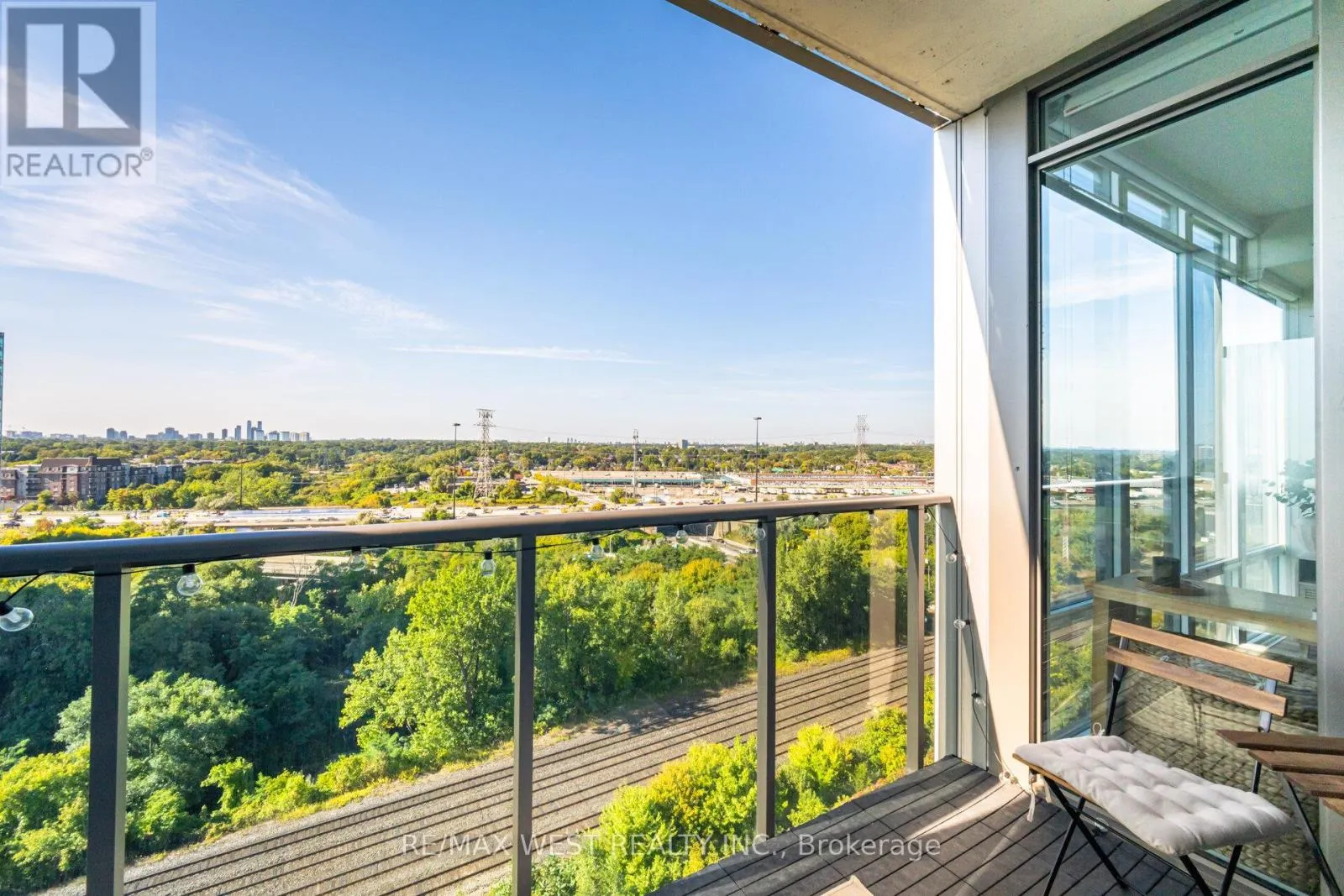 1612 - 88 PARK LAWN ROAD