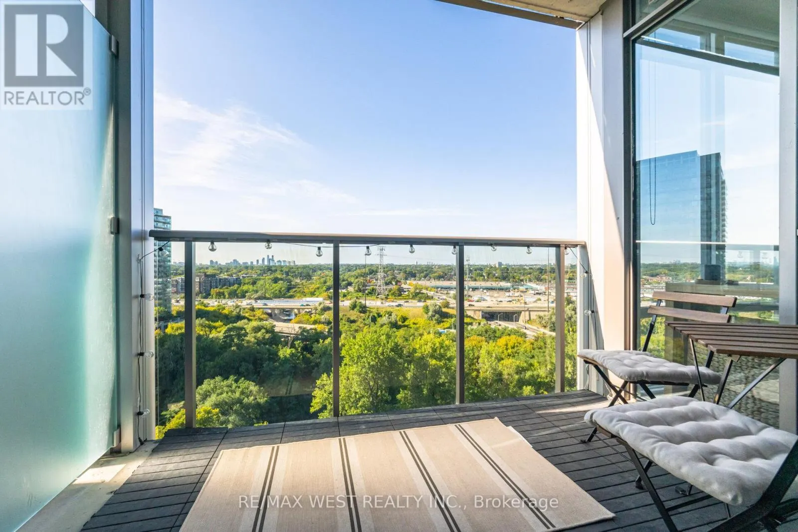 1612 - 88 PARK LAWN ROAD
