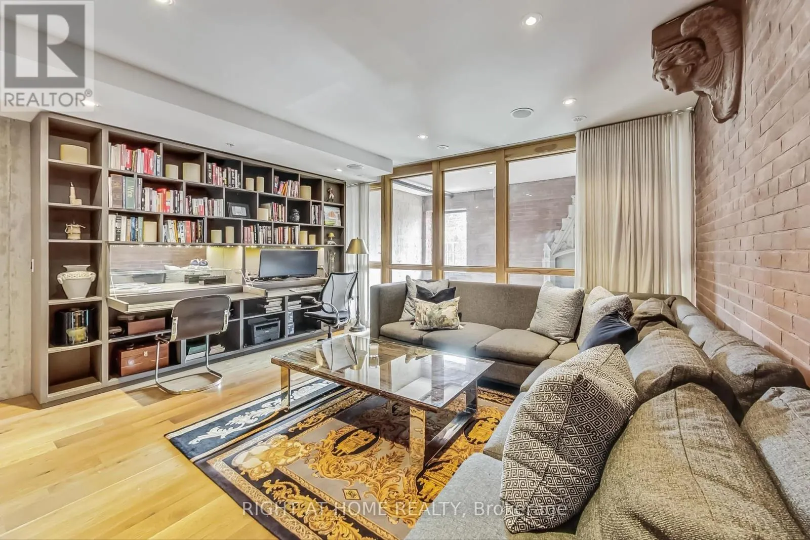10 - 40 WESTMORELAND AVENUE, #10
